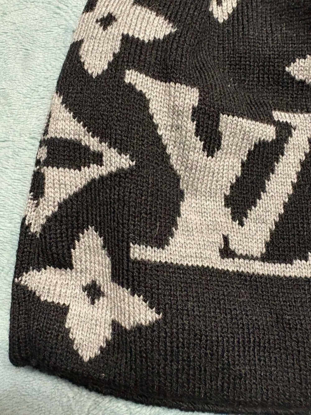 Black and Grey Winter Cap - Picture 3 of 4